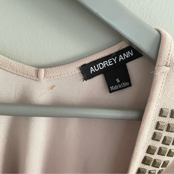 Audrey Ann | Form Fitted | Studded Cut Out | Detailed | Mini  Dress | Size S - Picture 7 of 10